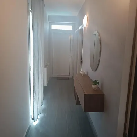 Scanio's House * Naro